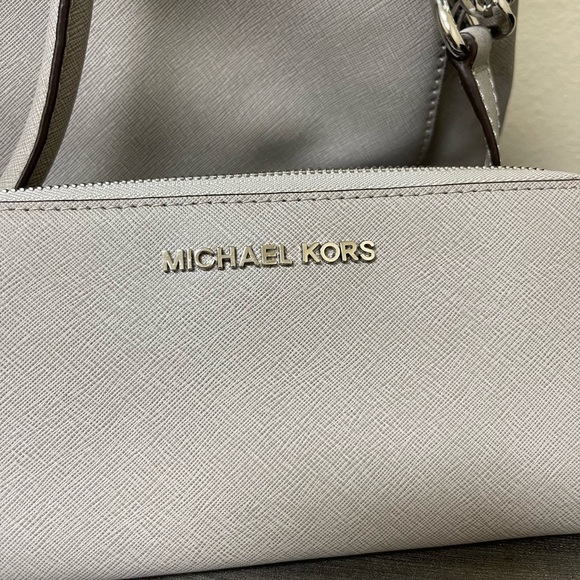 Michael kors purse and wallet - Picture 5 of 5